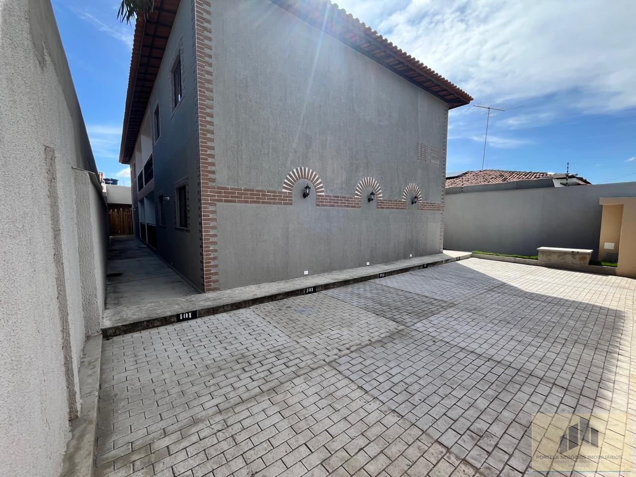 Apartamento à venda com 3 quartos, 115m² - Foto 1