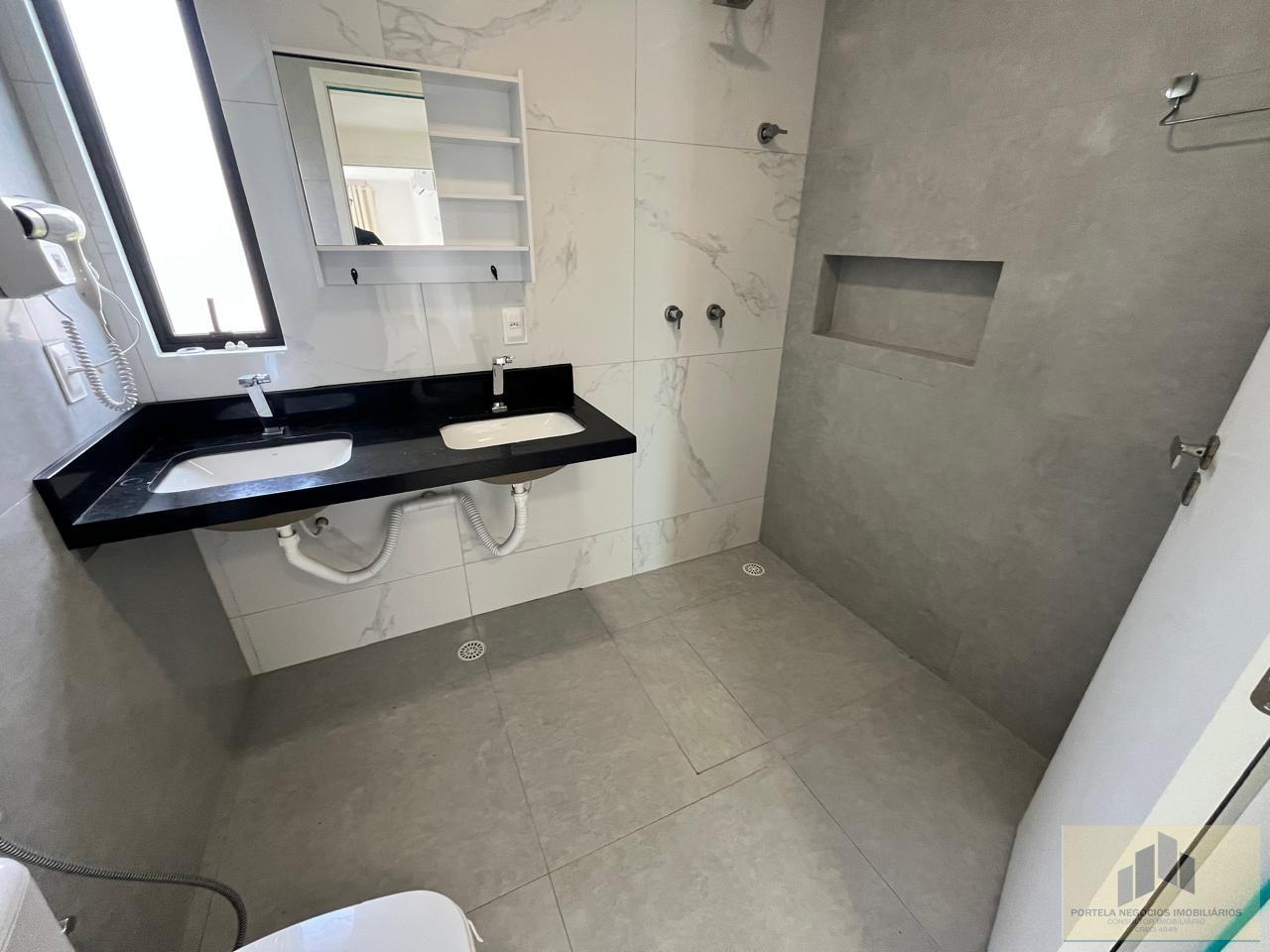 Apartamento para alugar com 3 quartos, 136m² - Foto 14