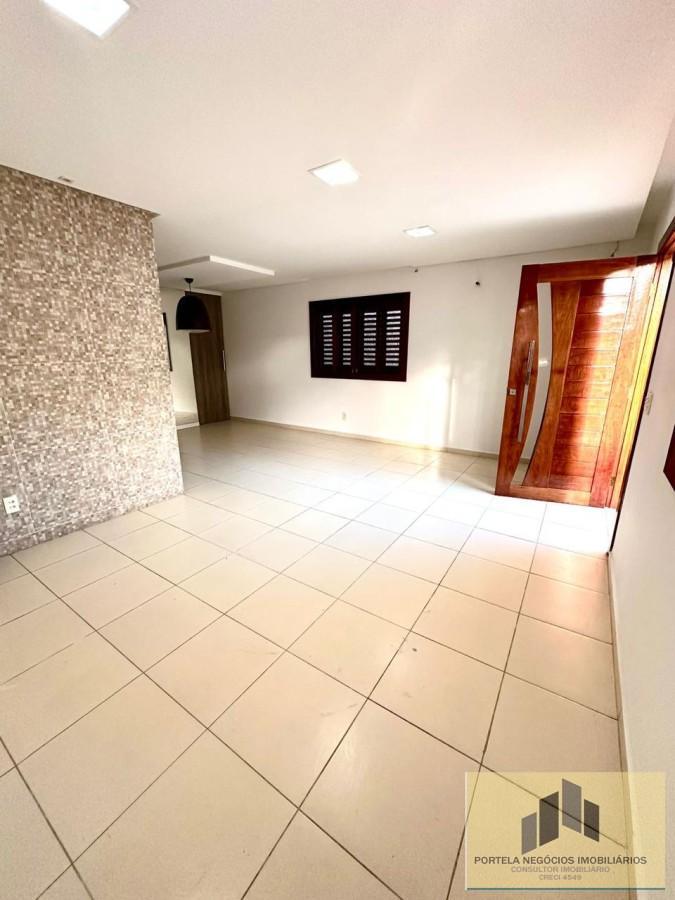 Casa de Condomínio à venda com 3 quartos, 250m² - Foto 4