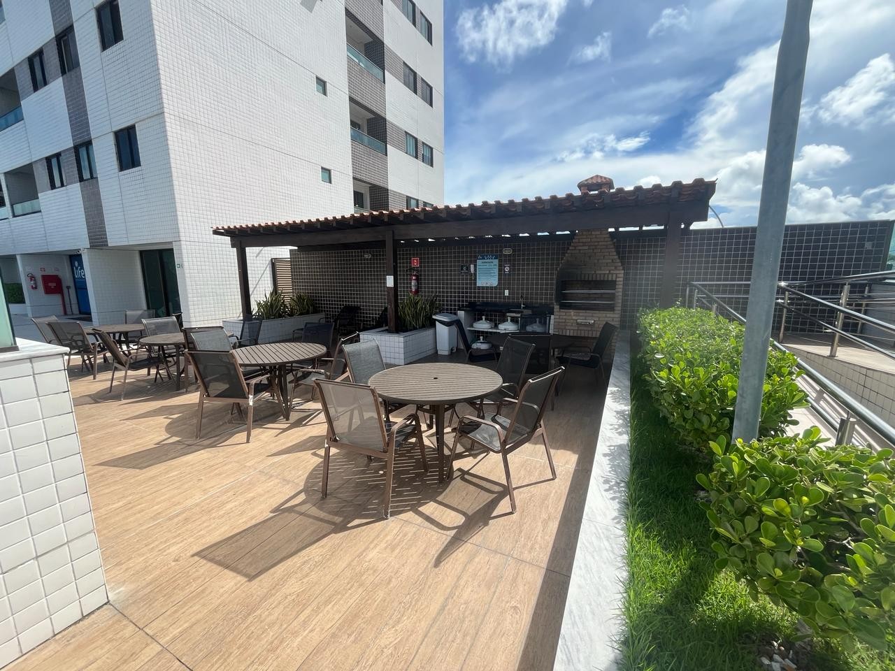 Apartamento à venda com 3 quartos, 68m² - Foto 3